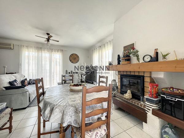 Maison trois faces à vendre à Saint Genis Des Fontaines, 4 pièces, 102 m², grand garage et jardin