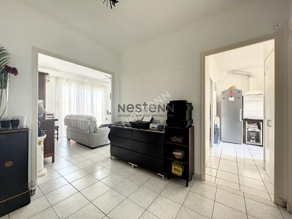 Maison trois faces à vendre à Saint Genis Des Fontaines, 4 pièces, 102 m², grand garage et jardin