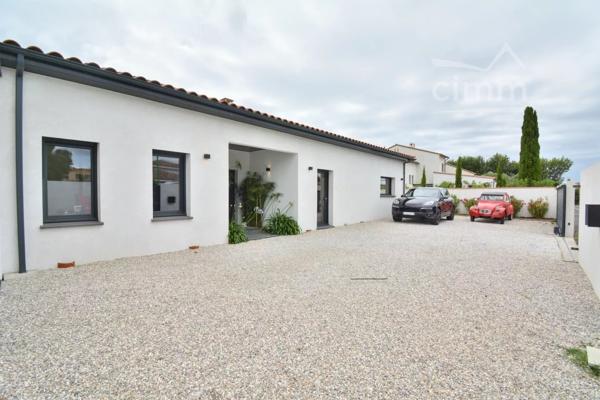 VENTE - MAGNIFIQUE VILLA 4 FACES AVEC PISCINE - ORTAFFA - 66560 - REGION OCCITANIE - PYRENNEES ORIENTALES