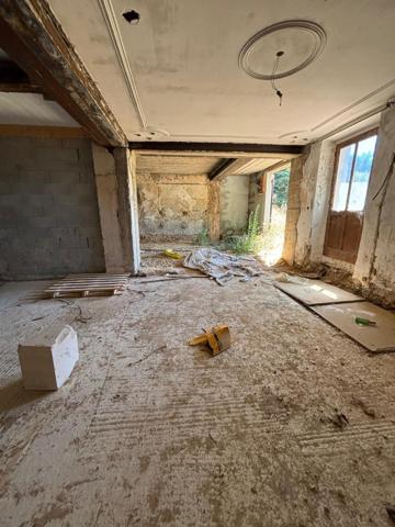 Bastide de caractère à rénover et exploiter