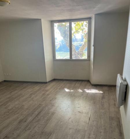 Immeuble La Reole 1 pièce175 m2