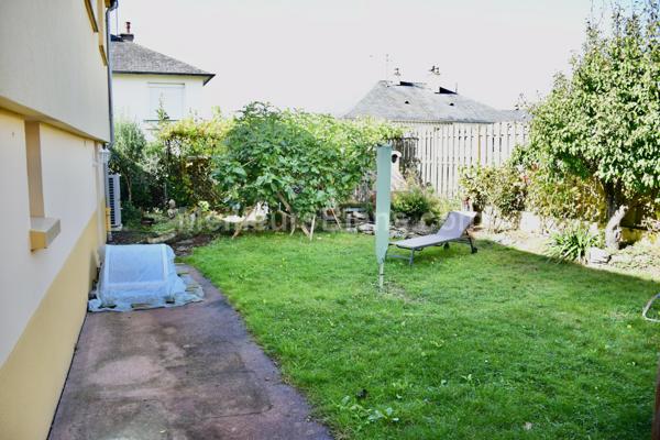 Pavillon 2 chambres et bureau sur terrain de 341m2