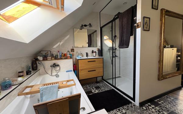 Maison à vendre    5 pièces • 116 m2 Champagné