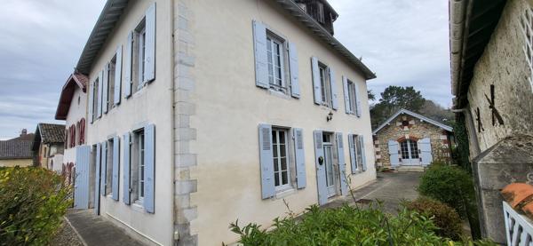 Maison 8 pièces 186 m2