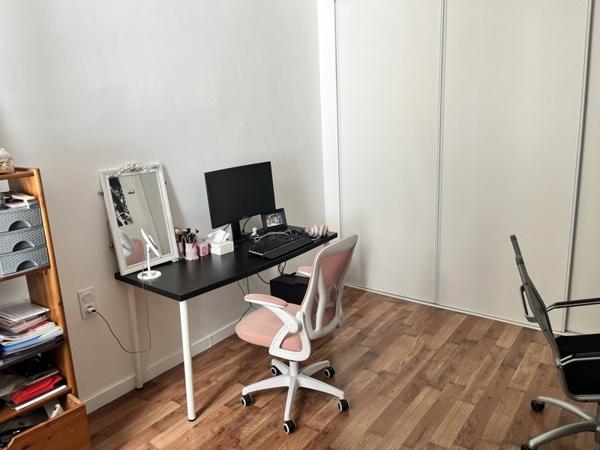 Appartement à louer 650 € CC BEZIERS 3 p 85 m² DPE D