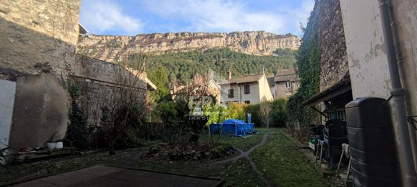 Maison Nantua 6 pièce(s) 200 m2