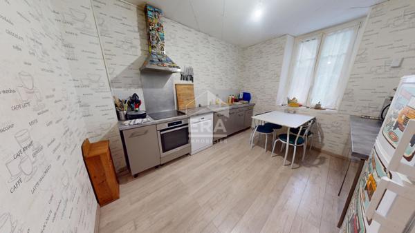 Maison Nantua 6 pièce(s) 200 m2