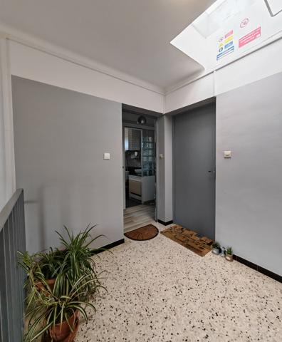 Fabregas T2 35 M² expo S/E + terrasse 8m² + PKG Privée