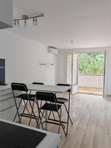 Fabregas T2 35 M² expo S/E + terrasse 8m² + PKG Privée