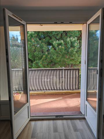 Fabregas T2 35 M² expo S/E + terrasse 8m² + PKG Privée