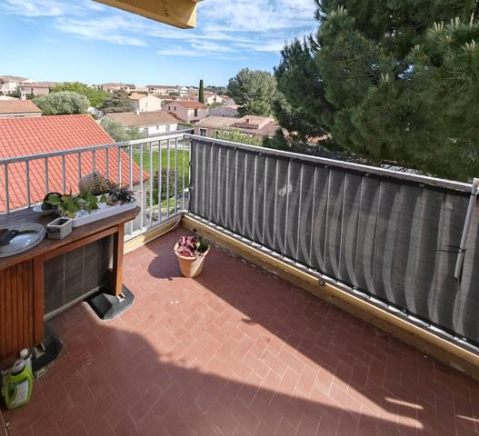 Fabregas T2 35 M² expo S/E + terrasse 8m² + PKG Privée