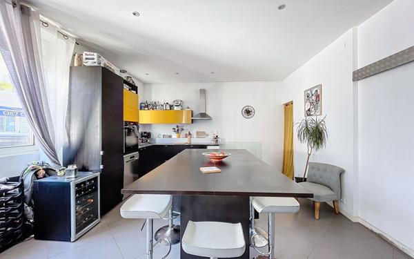 Appartement à vendre    3 pièces • 75,64 m2 Biarritz