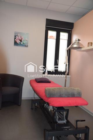 Local commercial récent, moderne, idéalement agencé.