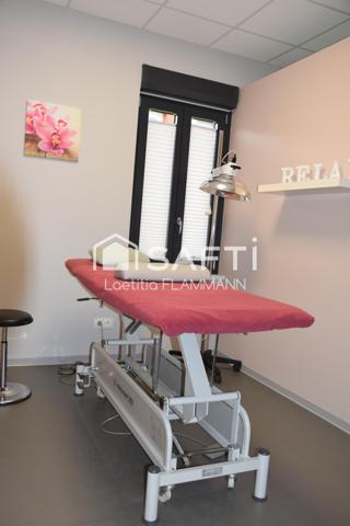 Local commercial récent, moderne, idéalement agencé.