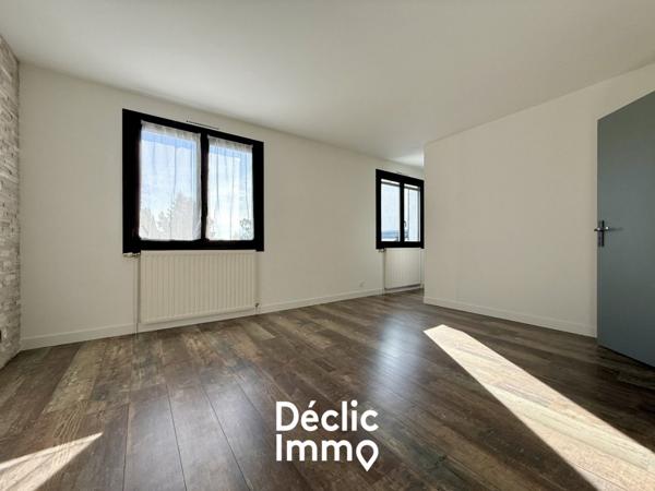 Vente maison individuelle Saint martin la pallu, 176m² 1372m² 7 pièces 390 000€