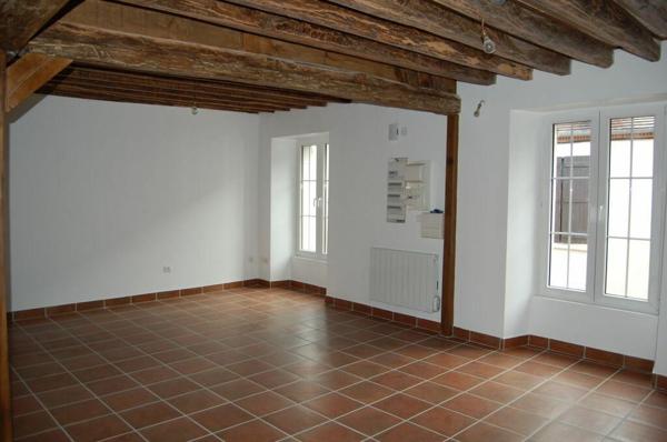 Appartement à louer    3 pièces •    Sancerre