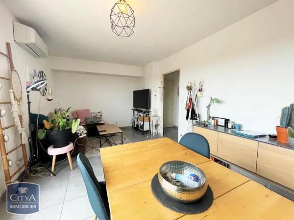 Appartement à louer 2 pièces 44.56m² Châteaurenard (13160)