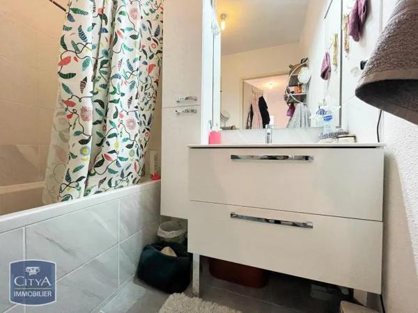 Appartement à louer 2 pièces 44.56m² Châteaurenard (13160)