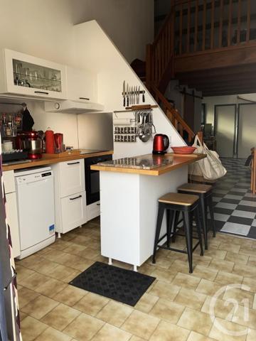 Maison à vendre  3 pièces - 90 m 2   LA ROCHELLE  - 17