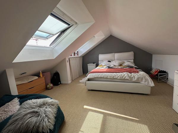 MAISON 4 CHAMBRES JARDIN GARAGE ET CAVE DANS LE TRIANGLE D'OR