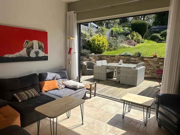 MAISON 4 CHAMBRES JARDIN GARAGE ET CAVE DANS LE TRIANGLE D'OR