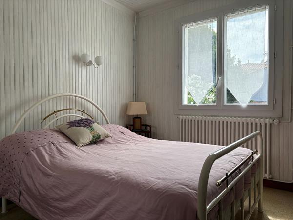 Saint Hilaire De Riez à 180 m de la corniche de SION, maison 3 ch + studio indépendant et 2 garages