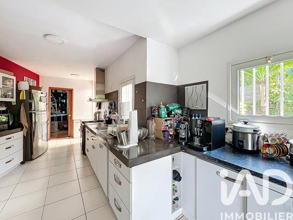 Maison à vendre 6 pièces 252 m² Saint-Pierre