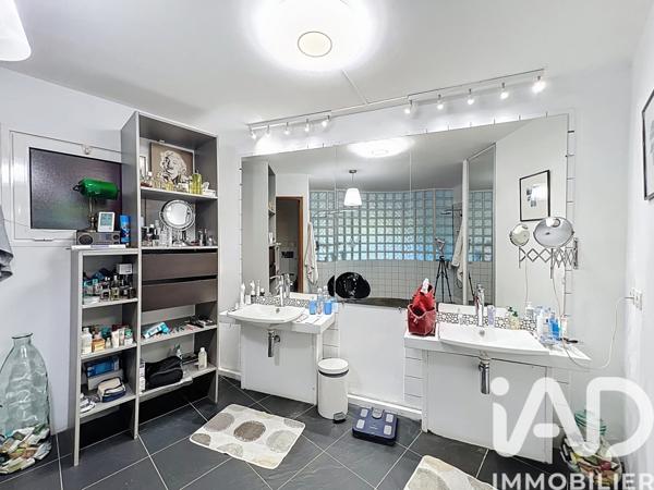 Maison à vendre 6 pièces 252 m² Saint-Pierre