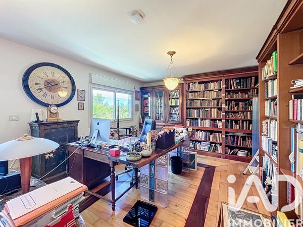 Maison à vendre 6 pièces 252 m² Saint-Pierre
