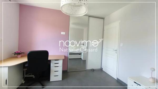 Maison plain-pied familiale de 142 m2 4 Chambres sur 1400 m2