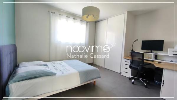 Maison plain-pied familiale de 142 m2 4 Chambres sur 1400 m2