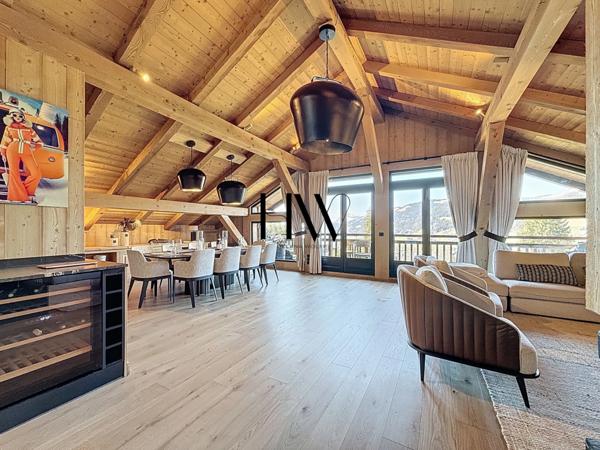 Bien d’exception à Megève – Appartement entièrement rénové avec vue panoramique et accès skis aux pieds
