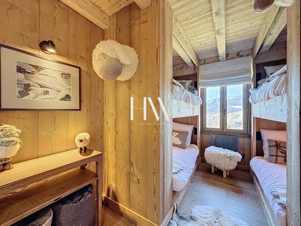 Bien d’exception à Megève – Appartement entièrement rénové avec vue panoramique et accès skis aux pieds