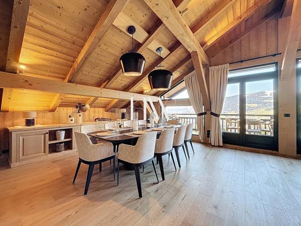 Bien d’exception à Megève – Appartement entièrement rénové avec vue panoramique et accès skis aux pieds