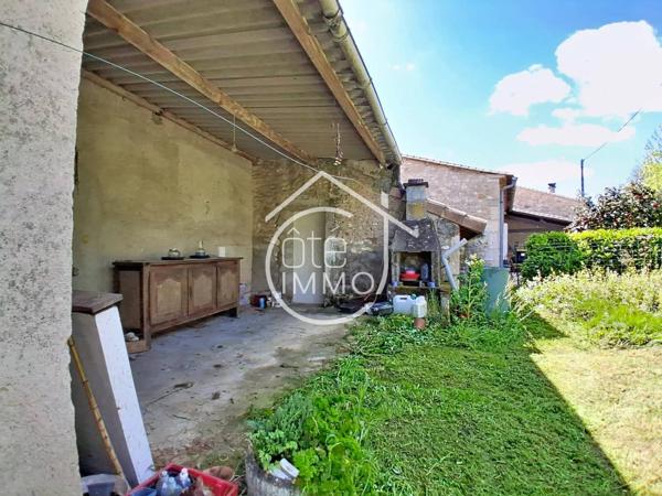 Saint Antoine de Breuilh : Maison de campagne avec vue panoramique, 4 chambres, Jardin de 800 m²