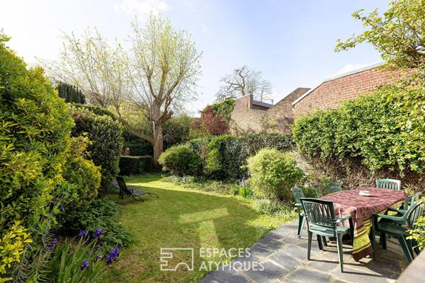 Demeure bourgeoise avec jardin arboré et cachet de l’ancien