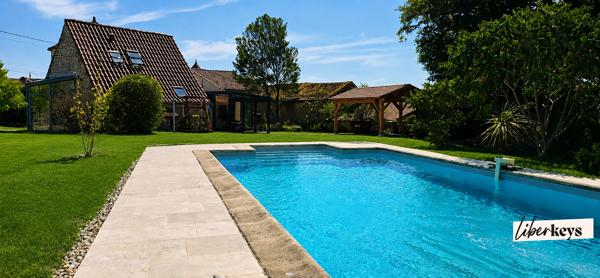 Belle propriété quercynoise du XIXe siècle avec pigeonnier, gîte indépendant, piscine et jardin nourricier – Catus (46150)