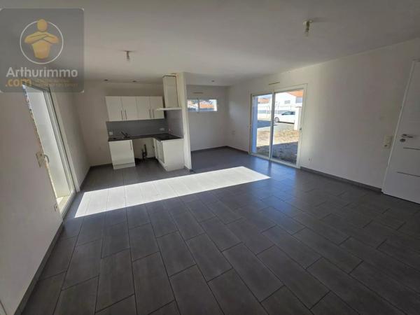 Vente                                                      Maison
                        
                     4 pièces                      90 m2                     à Saint-Hilaire-de-Riez