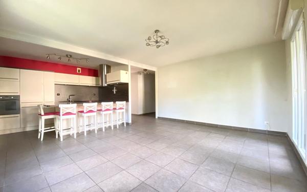 Appartement à vendre    4 pièces • 83,10 m2 Épône