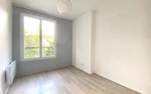 Appartement à vendre    4 pièces • 83,10 m2 Épône
