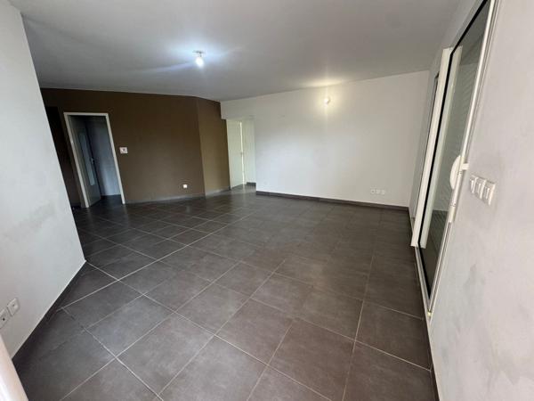 T3 NON MEUBLE MARINA DU GOSIER