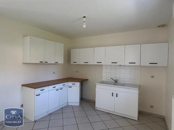 Maison à louer 4 pièces 88m² Vineuil (41350)