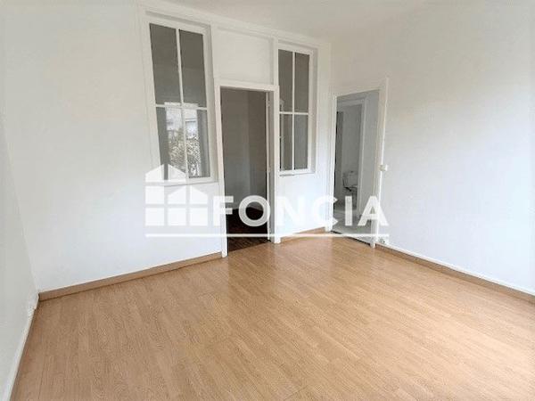 Location Appartement 3 pièces 48.29 m² - 1 RUE CREVOULIN Melun 77000