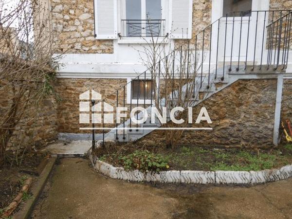 Location Appartement 3 pièces 48.29 m² - 1 RUE CREVOULIN Melun 77000