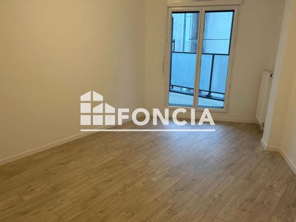 Location Appartement 2 pièces 44 m² - 2 RUE DU PORT ET RUE CHARLES COUSIN Auberviliers 93300