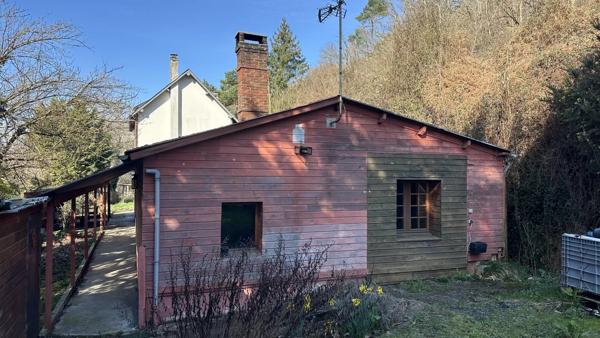 Vente                                                      Maison
                        
                     8 pièces                      160 m2                     à Pont-Audemer