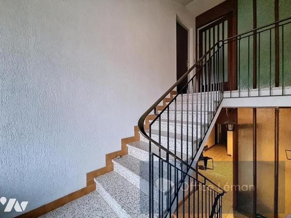 Maison individuelle composée de deux appartements sur terrain de 1100 m² 