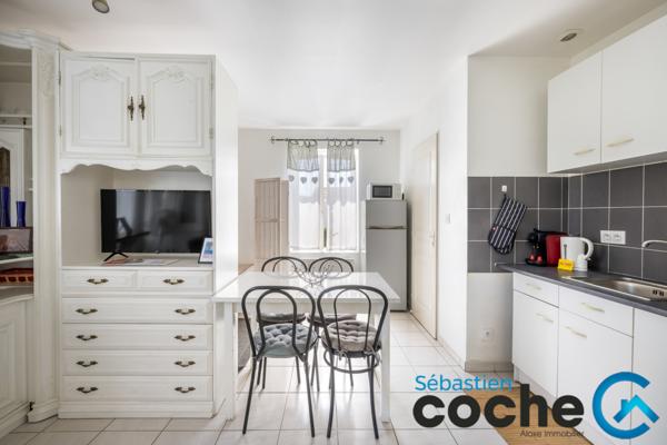 Saint-Priest (69800) Maison de rapport - 6 logements loués - Sant Priest Manissieux