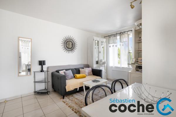 Saint-Priest (69800) Maison de rapport - 6 logements loués - Sant Priest Manissieux