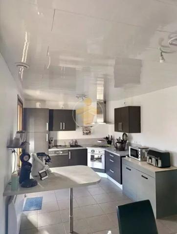 Vente                                                      Maison
                        
                     5 pièces                      105 m2                     à Tergnier